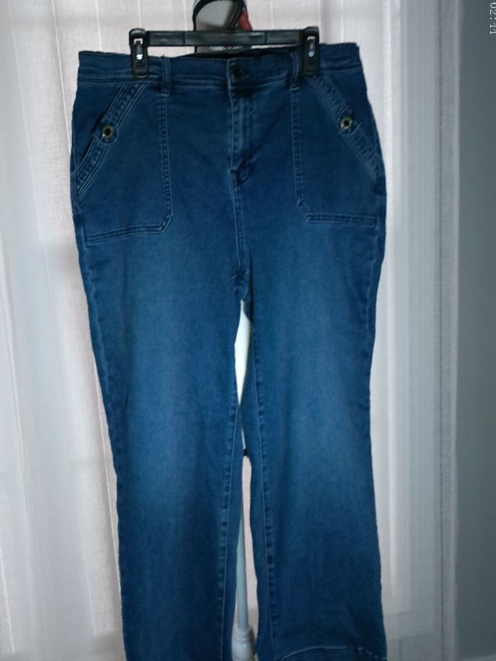DG2 Diane Gilman Slant Pocket Button Zip Stretch Medium Wash Wide Leg Jeans 18PW